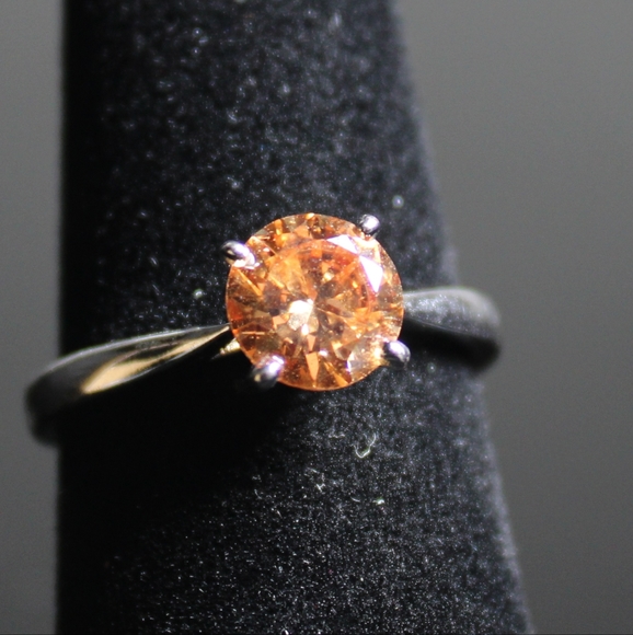Super Cute Orange stoned ring - Picture 2 of 5